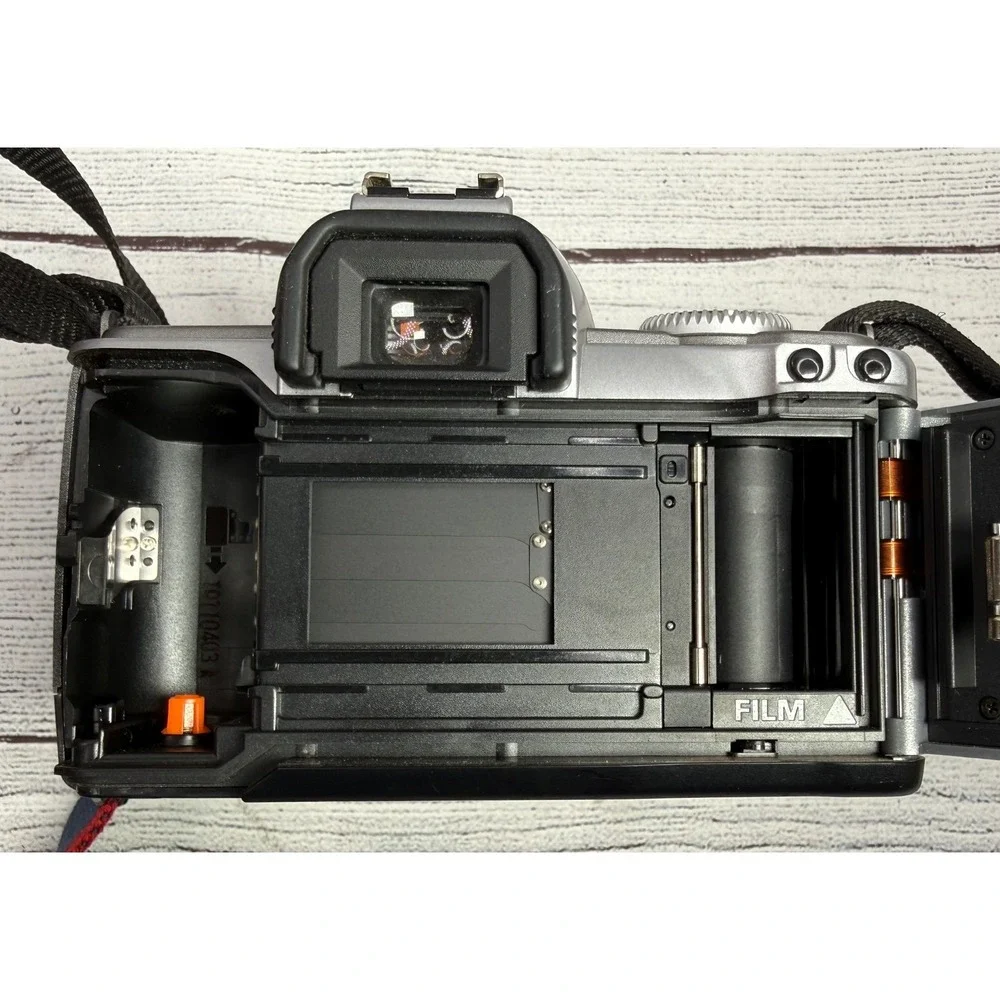 Canon EOS Rebel Ti 35mm SLR Film Camera with EF 35-80mm f/4-5.6‎ III Zoom Lens